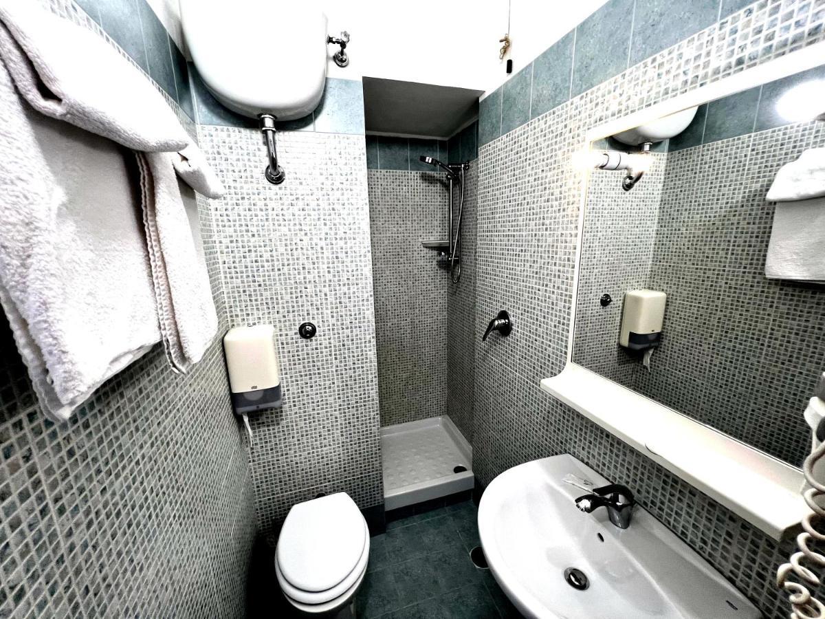 Hotel Domus Termini Рим Экстерьер фото