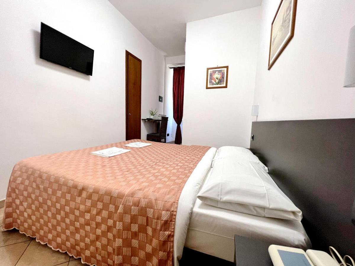 Hotel Domus Termini Рим Экстерьер фото