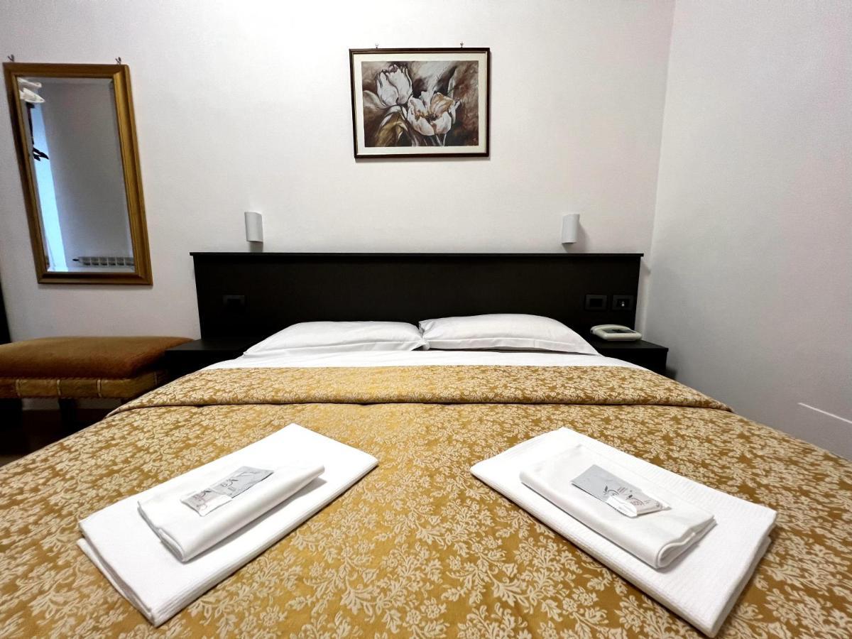 Hotel Domus Termini Рим Экстерьер фото